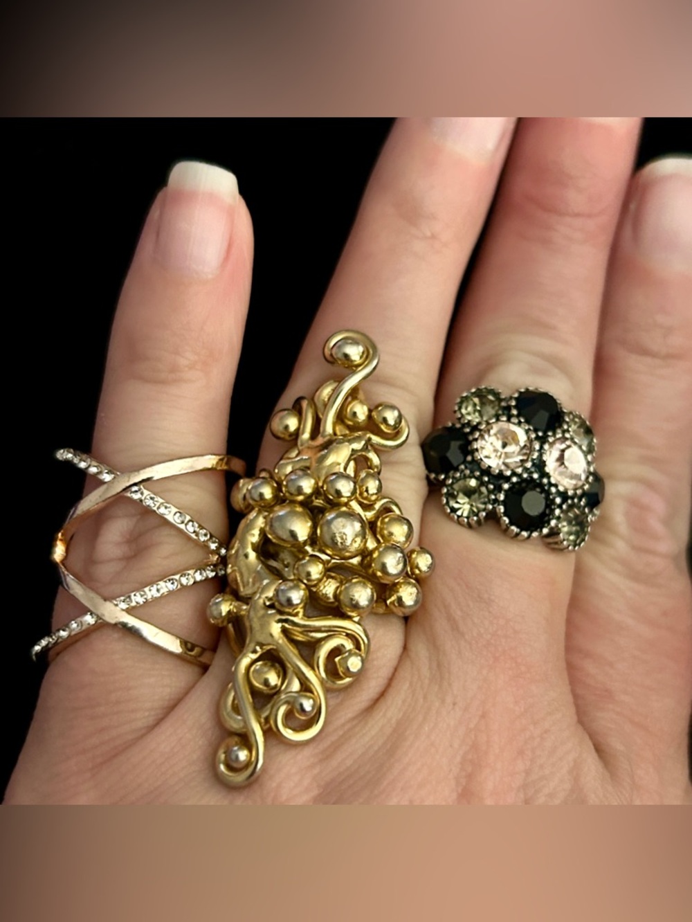 Vintage Cocktail Rings.  Lot of 26!  All sizes! - Picture 14 of 16
